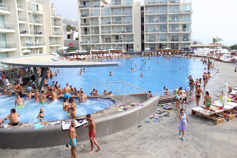 Sunday Pool Party at Whitelace